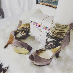 Bebe- Taupe Pumps